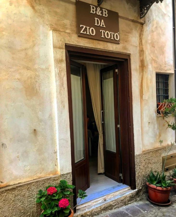 Bed and Breakfast Da Zio Toto Шилла Екстер'єр фото